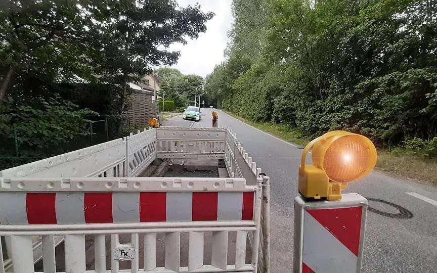 Wasserrohrbruch am Knooper Weg in Kiel: Vollsperrung