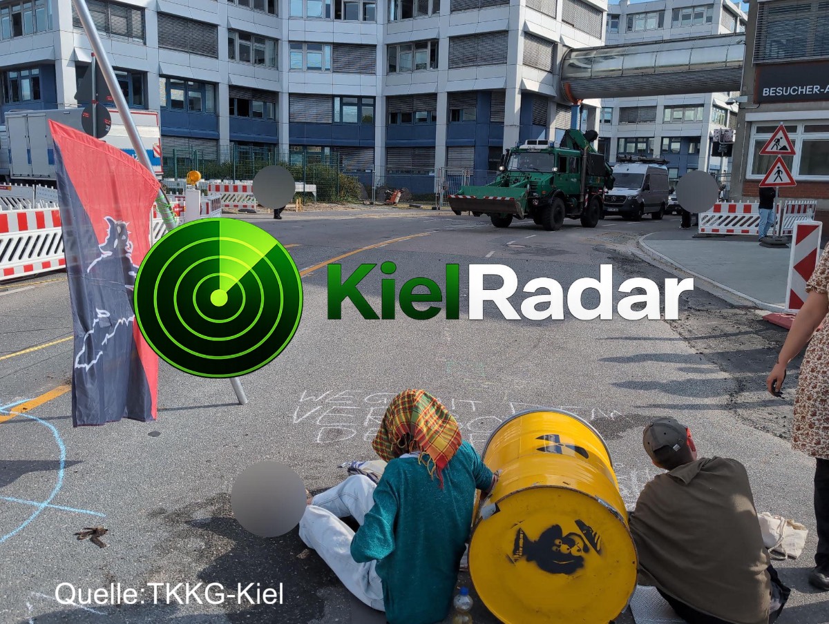 Blockade bei TKMS in Kiel: Aktivisten protestieren gegen Rüstungsproduktion